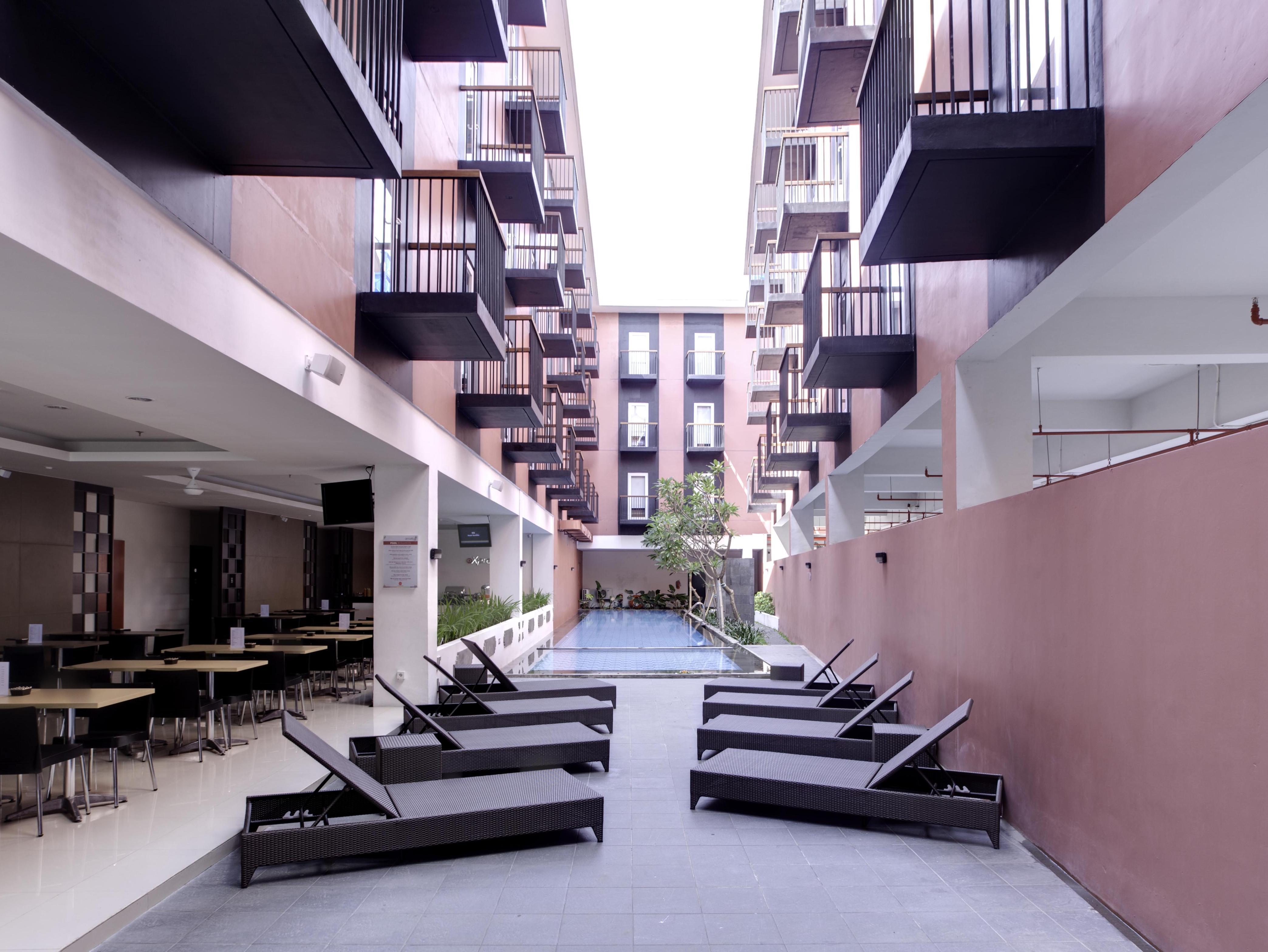 Amaris Pratama Hotel