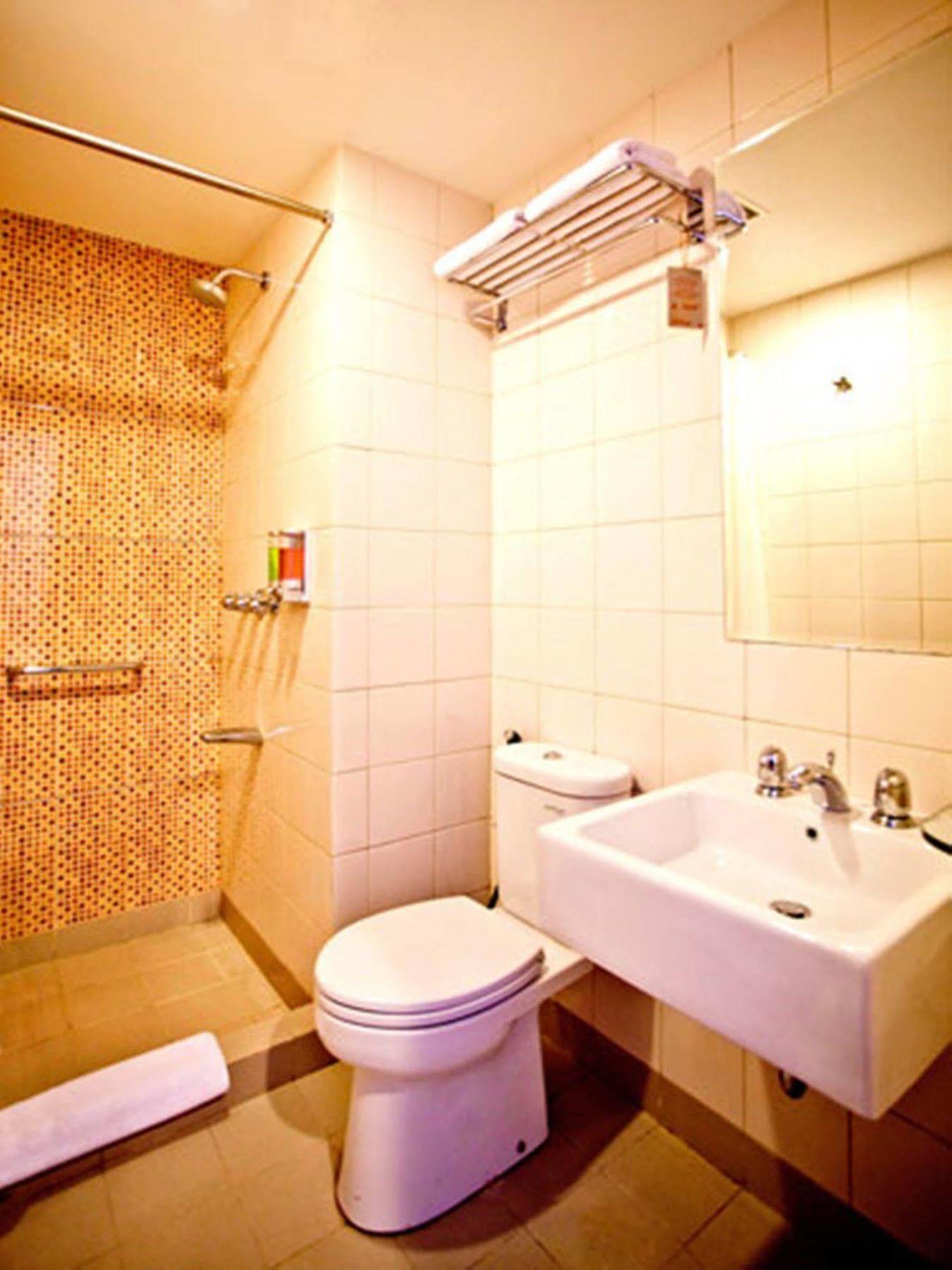 Hotel Amaris Pratama 2*